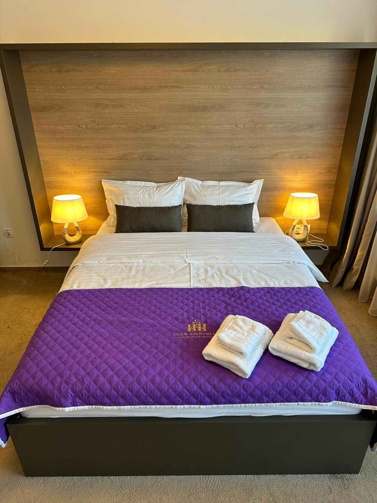 Luxury Glam Apartments & Studios Near Coresi Mall ブラショフ エクステリア 写真