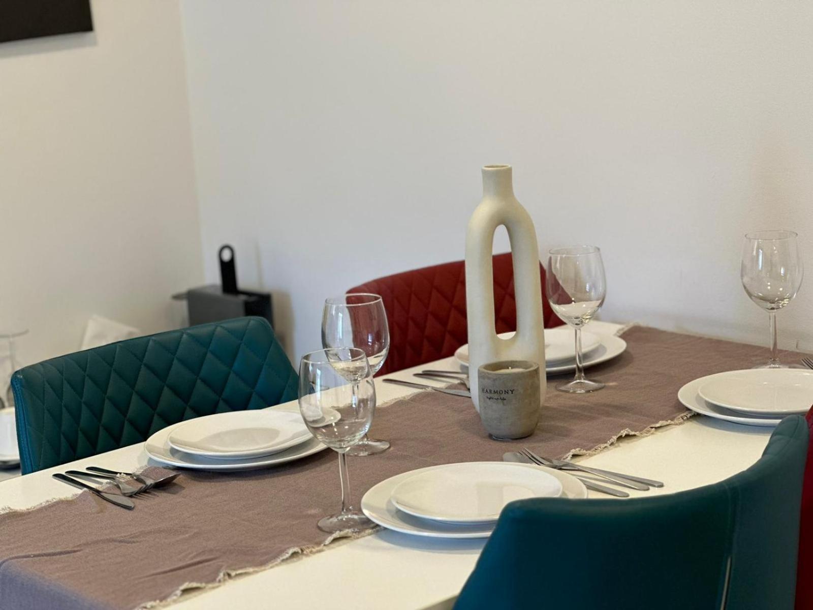 Luxury Glam Apartments & Studios Near Coresi Mall ブラショフ エクステリア 写真